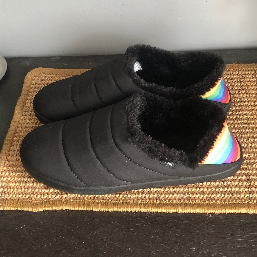 Toms Unity Slippers - Picture 2 of 6